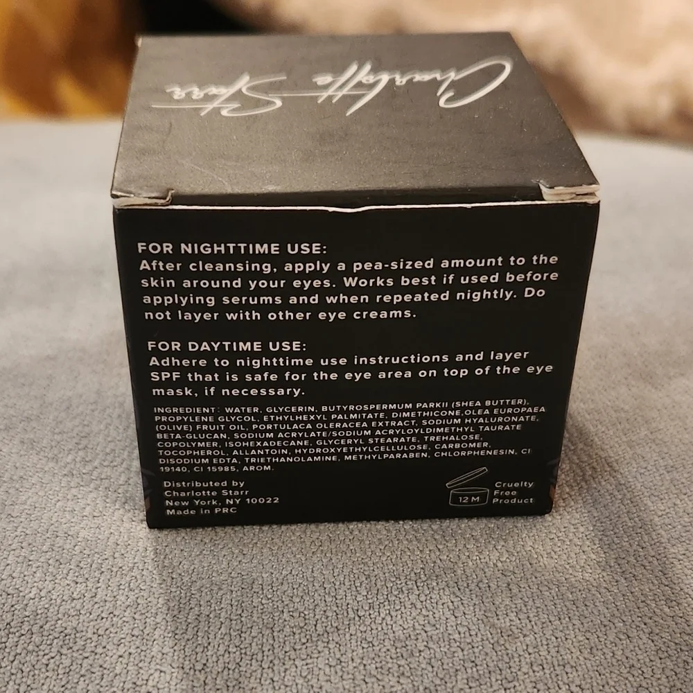 Charlotte Starr Revitalizing Eye Mask and Foldible Mirror Bundle